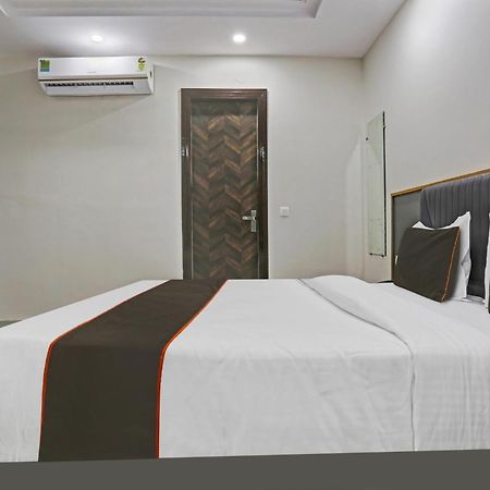 Townhouse Vip Grand Delhi (National Capital Territory of India) Exterior foto