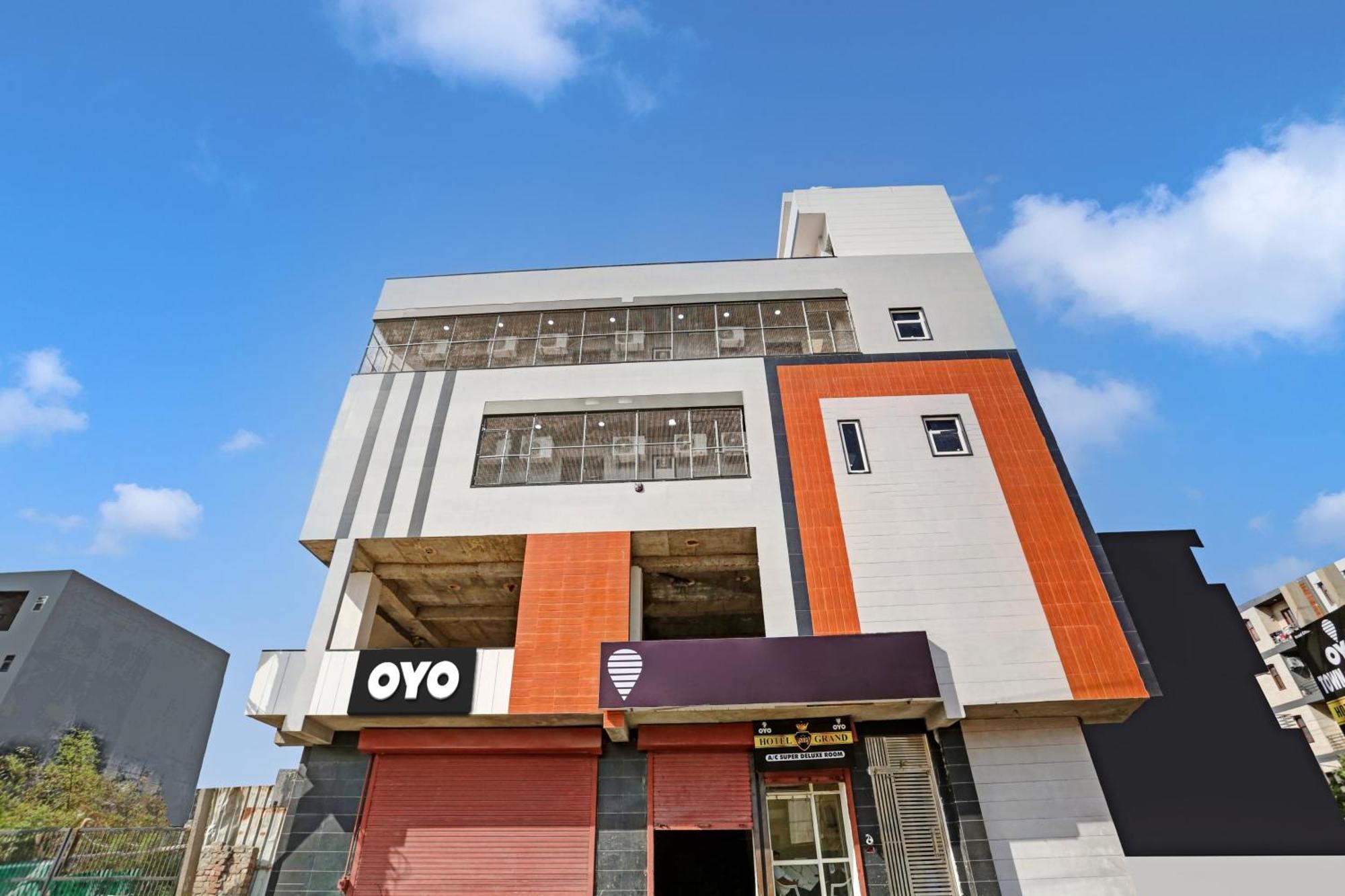 Townhouse Vip Grand Delhi (National Capital Territory of India) Exterior foto